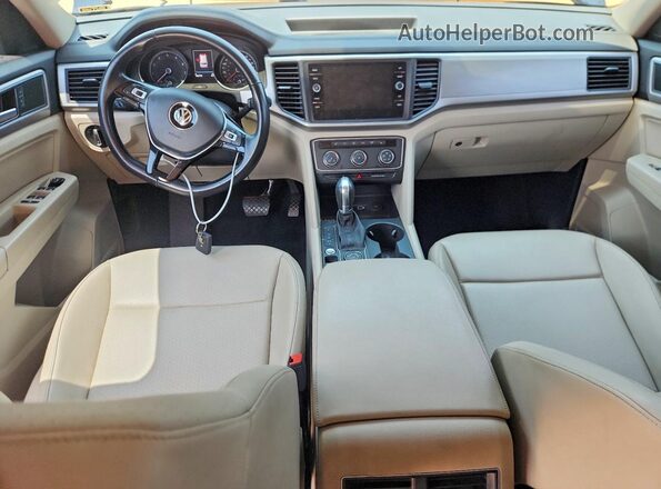 1V2KR2CA2JC531570 2018 VOLKSWAGEN ATLAS Black Առջևի վահանակի տեսք