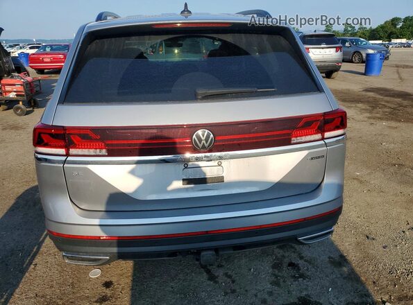 1V2KR2CA5RC520574 2024 VOLKSWAGEN ATLAS Silver Вид ззаду
