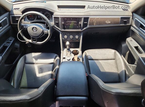 1V2LR2CA1JC513355 2018 VOLKSWAGEN ATLAS Blue Vista del salpicadero