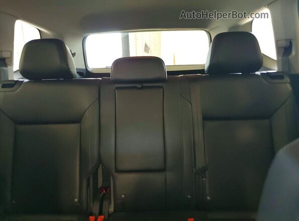 1V2LR2CA1KC543277 2019 VOLKSWAGEN ATLAS White Rear seats view