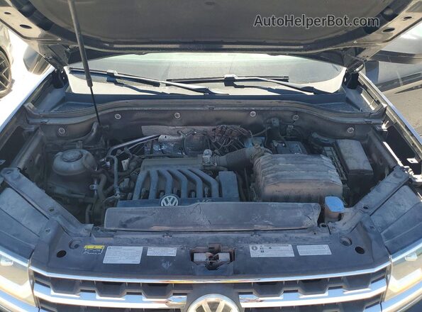 1V2LR2CA4JC586400 2018 VOLKSWAGEN ATLAS Black Vista del compartimento del motor