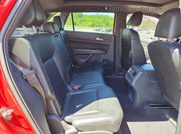 1V2MC2CA6LC202061 2020 VOLKSWAGEN ATLAS Red Սալոնի հետևի տեսք