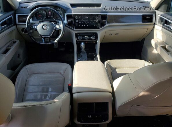 1V2MR2CA0JC596362 2018 VOLKSWAGEN ATLAS White წინა პანელის ხედი