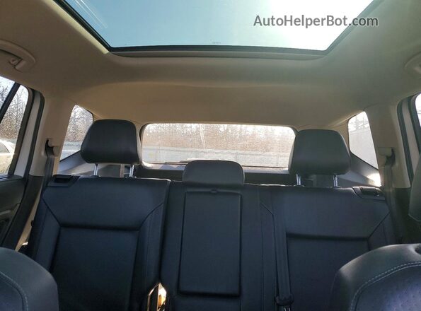 1V2MR2CA3JC532493 2018 VOLKSWAGEN ATLAS Silver Вид задніх сидінь