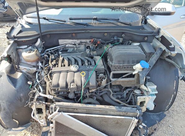 1V2MR2CA6JC508334 2018 VOLKSWAGEN ATLAS Silver Widok komory silnika