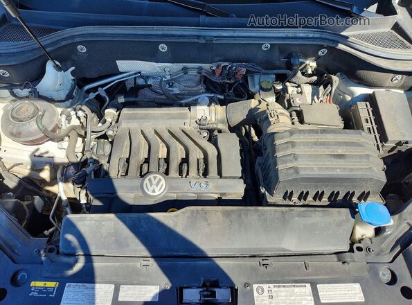 1V2MR2CA7KC567541 2019 VOLKSWAGEN ATLAS White Widok komory silnika