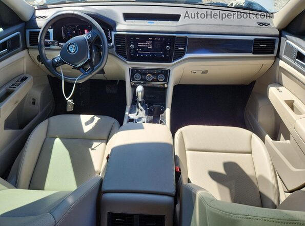 1V2MR2CA7KC567541 2019 VOLKSWAGEN ATLAS White Widok deski rozdzielczej