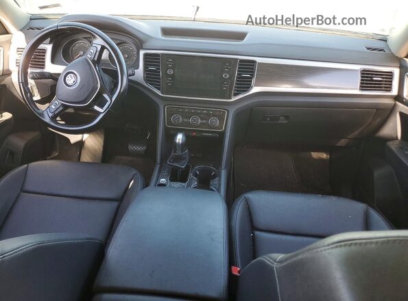 1V2MR2CAXJC504111 2018 VOLKSWAGEN ATLAS Silver Вид панелі приладів
