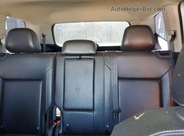 1V2MR2CAXJC504111 2018 VOLKSWAGEN ATLAS Silver Вид задніх сидінь