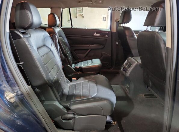 1V2NR2CA7JC533408 2018 VOLKSWAGEN ATLAS Blue Widok wnętrza z tyłu