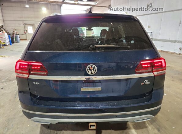 1V2NR2CA7JC533408 2018 VOLKSWAGEN ATLAS Blue Widok z tyłu