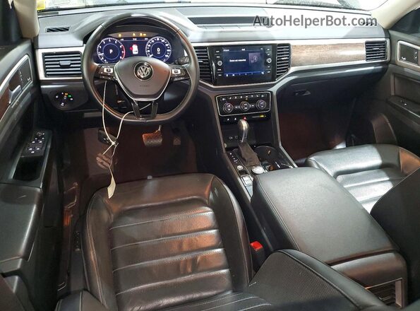 1V2NR2CA7JC576355 2018 VOLKSWAGEN ATLAS Black Vista del salpicadero