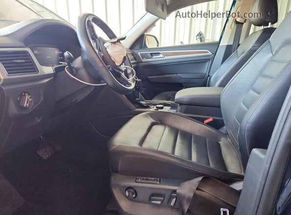 1V2NR2CA7KC620193 2019 VOLKSWAGEN ATLAS Blue Вид салону спереду