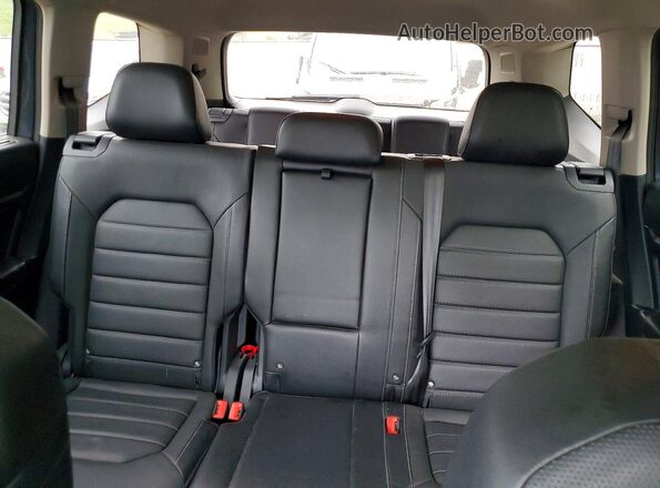 1V2NR2CA8JC573688 2018 VOLKSWAGEN ATLAS Gray Vista de los asientos traseros