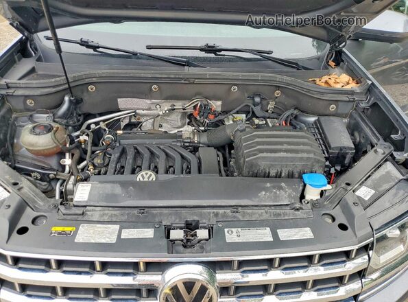 1V2NR2CA8JC573688 2018 VOLKSWAGEN ATLAS Gray Vista del compartimento del motor