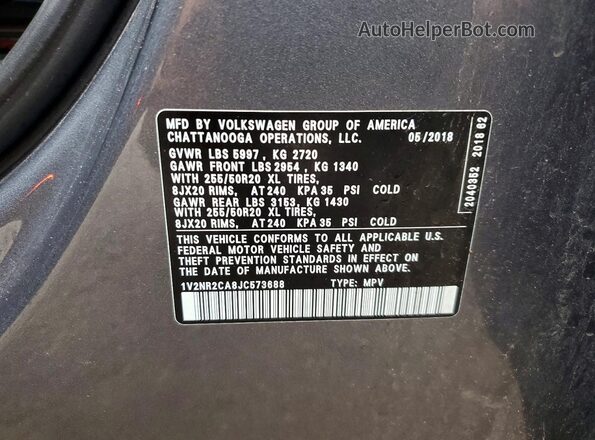 1V2NR2CA8JC573688 2018 VOLKSWAGEN ATLAS Gray Vista de la etiqueta del VIN