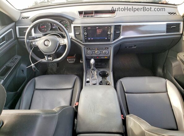 1V2PR2CA3JC584350 2018 VOLKSWAGEN ATLAS White Вид панелі приладів