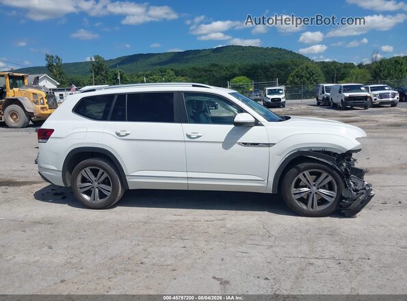1V2PR2CA5JC592174 2018 VOLKSWAGEN ATLAS White Вид задньої частини салону