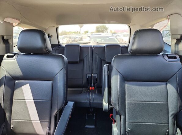 1V2PR2CA5MC578151 2021 VOLKSWAGEN ATLAS White Rear seats view