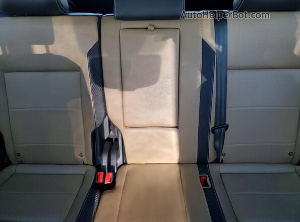 1V2SE2CA8MC206115 2021 VOLKSWAGEN ATLAS White Rear seats view