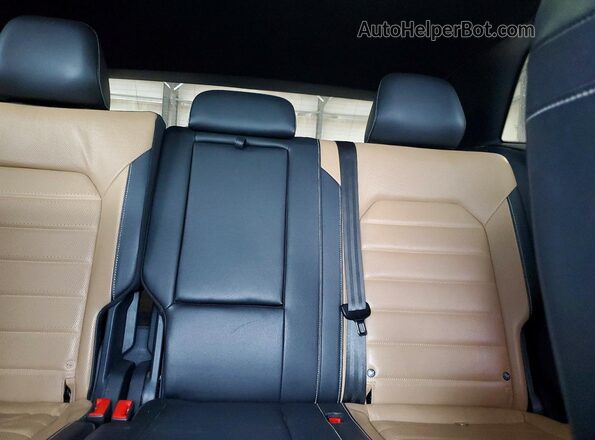 1V2TE2CA0LC216804 2020 VOLKSWAGEN ATLAS White Vista de los asientos traseros
