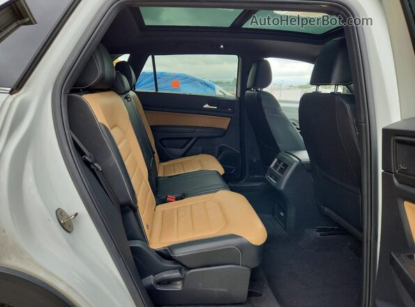 1V2TE2CA3LC225447 2020 VOLKSWAGEN ATLAS White Սալոնի հետևի տեսք