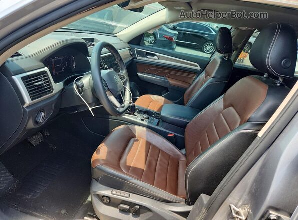 1V2TP2CA0MC584556 2021 VOLKSWAGEN ATLAS Gray Widok wnętrza z przodu