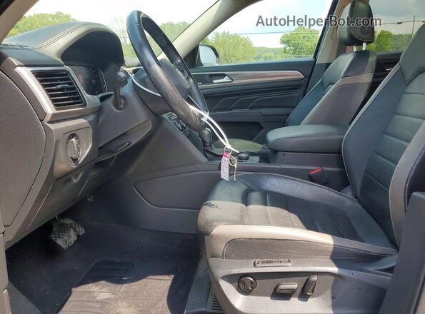 1V2TR2CA5MC502007 2021 VOLKSWAGEN ATLAS Черный Вид салона спереди