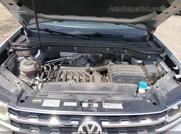 1V2UR2CA2KC565809 2019 VOLKSWAGEN ATLAS Silver Widok z tyłu