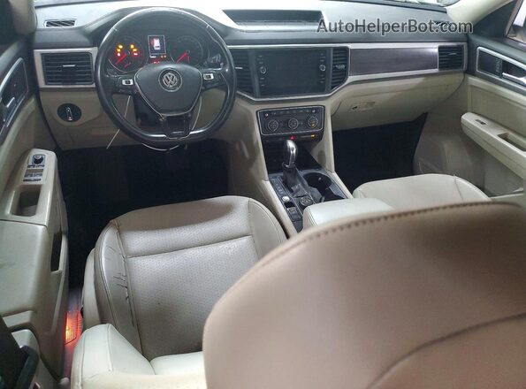 1V2UR2CAXKC526644 2019 VOLKSWAGEN ATLAS White Առջևի վահանակի տեսք