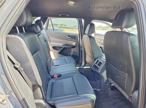 1V2WC2CA5MC211232 2021 VOLKSWAGEN ATLAS Gray Widok wnętrza z tyłu