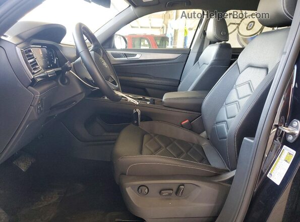 1V2WC2CA9TC216092 2026 VOLKSWAGEN ATLAS Black Widok wnętrza z przodu