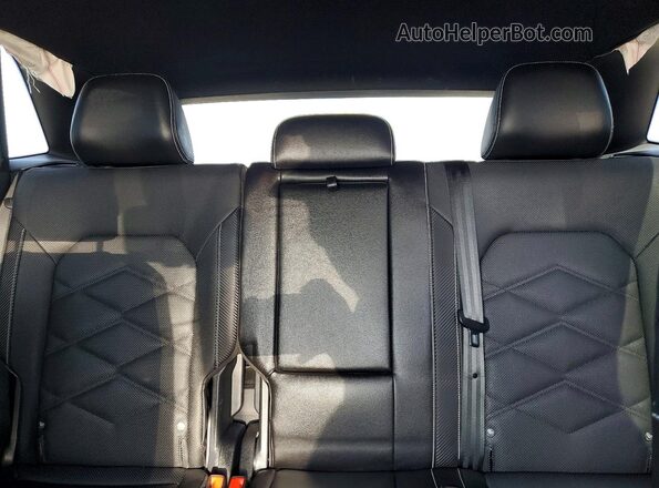 1V2WE2CA1RC249056 2024 VOLKSWAGEN ATLAS White 