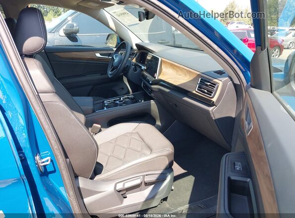 1V2WN2CAXTC568690 2026 VOLKSWAGEN ATLAS Синий Вид салона спереди