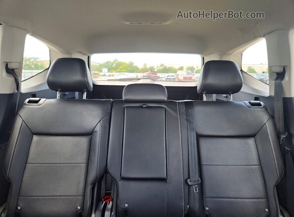 1V2WR2CA1PC508002 2023 VOLKSWAGEN ATLAS White Widok tylnych siedzeń