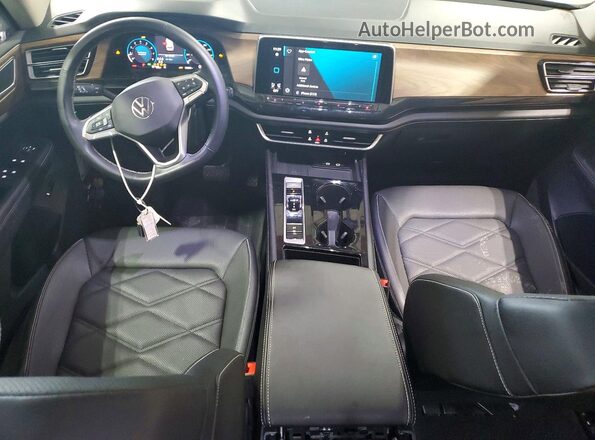 1V2WR2CA2SC570680 2025 VOLKSWAGEN ATLAS White Dashboard view