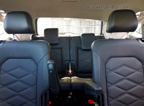 1V2WR2CA6RC513229 2024 VOLKSWAGEN ATLAS Черный Вид задних сидений