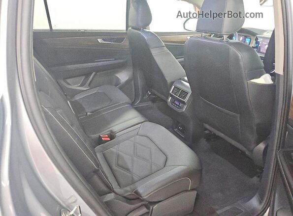 1V2WR2CA7SC536864 2025 VOLKSWAGEN ATLAS Silver Вид задньої частини салону