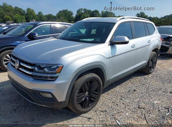 1V2WR2CA9KC520195 2019 VOLKSWAGEN ATLAS Silver Vista tres cuartos delantera izquierda