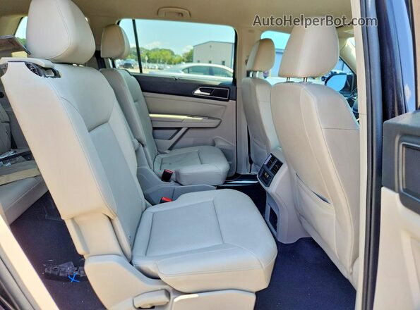 1V2WR2CAXKC524174 2019 VOLKSWAGEN ATLAS Black Widok tylnych siedzeń