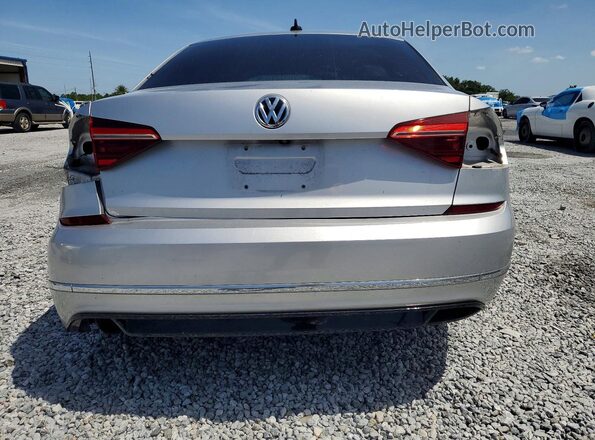 1VWAA7A30JC014366 2018 VOLKSWAGEN PASSAT Серебряный Вид сзади