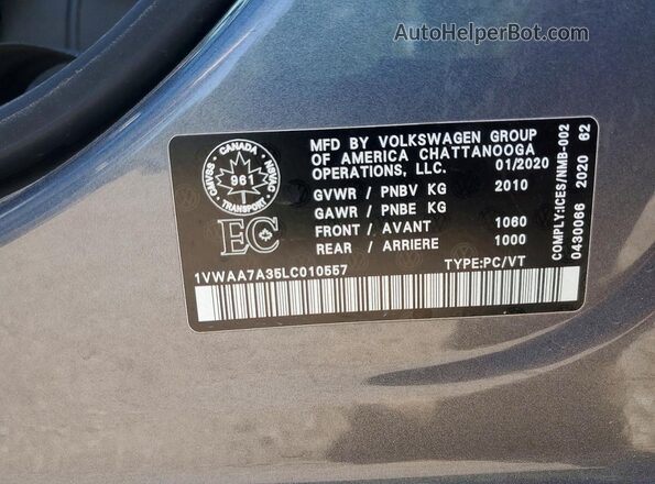 1VWAA7A35LC010557 2020 VOLKSWAGEN PASSAT Gray Vista del compartimento del motor