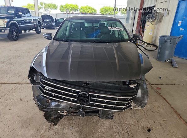 1VWAA7A39JC027245 2018 VOLKSWAGEN PASSAT Gray Front view