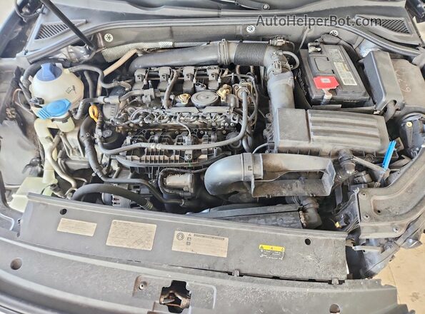 1VWAA7A39JC027245 2018 VOLKSWAGEN PASSAT Gray Rear interior view