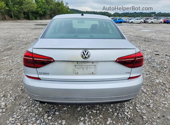 1VWAT7A32HC085301 2017 VOLKSWAGEN PASSAT Silver Widok z tyłu