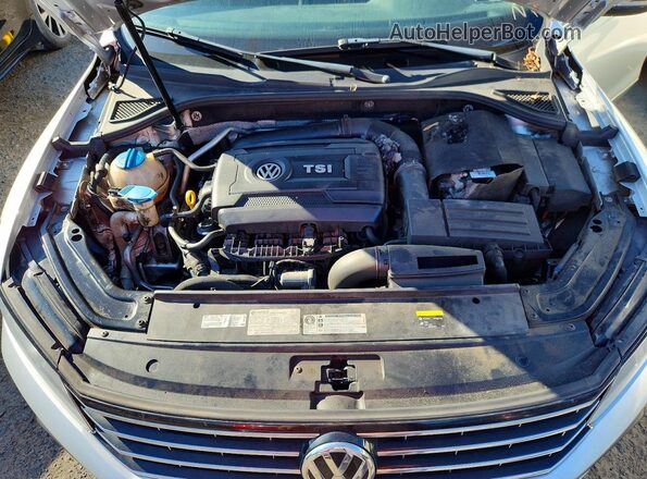 1VWAT7A33GC020276 2016 VOLKSWAGEN PASSAT Silver Widok wnętrza z tyłu