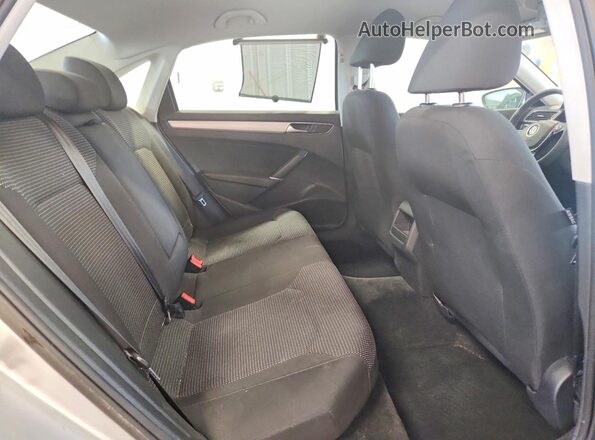 1VWAT7A33GC049762 2016 VOLKSWAGEN PASSAT Silver Вид задніх сидінь