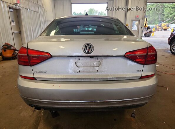 1VWAT7A33GC049762 2016 VOLKSWAGEN PASSAT Silver Вид ззаду