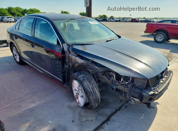 1VWAT7A33GC057456 2016 VOLKSWAGEN PASSAT Black Przód prawy