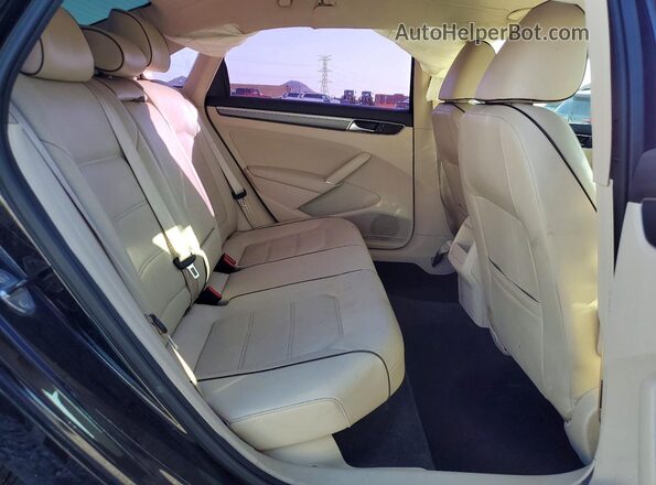1VWAT7A33GC068358 2016 VOLKSWAGEN PASSAT Black Rear seats view
